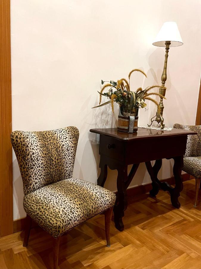 B&B Michelangelo เนเปิลส์ ภายนอก รูปภาพ