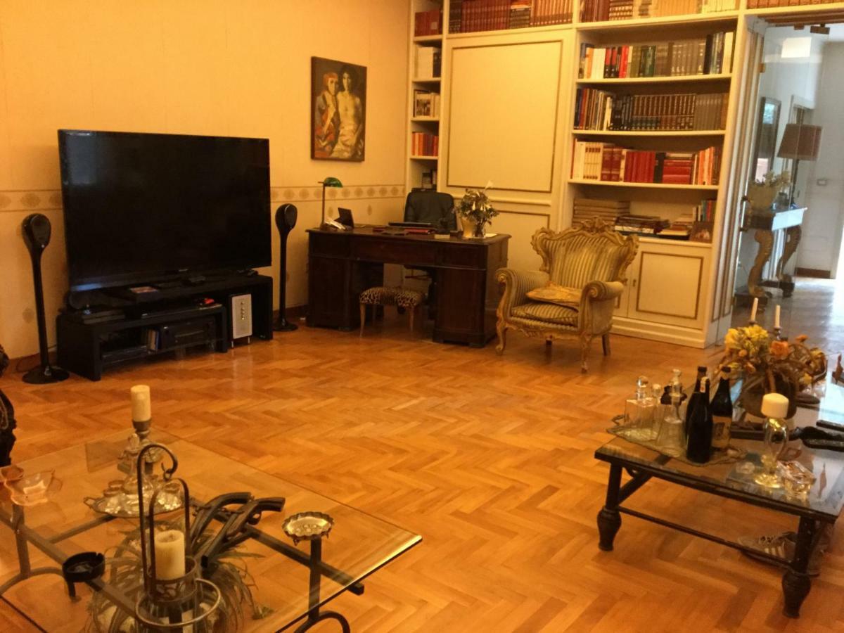 B&B Michelangelo เนเปิลส์ ภายนอก รูปภาพ